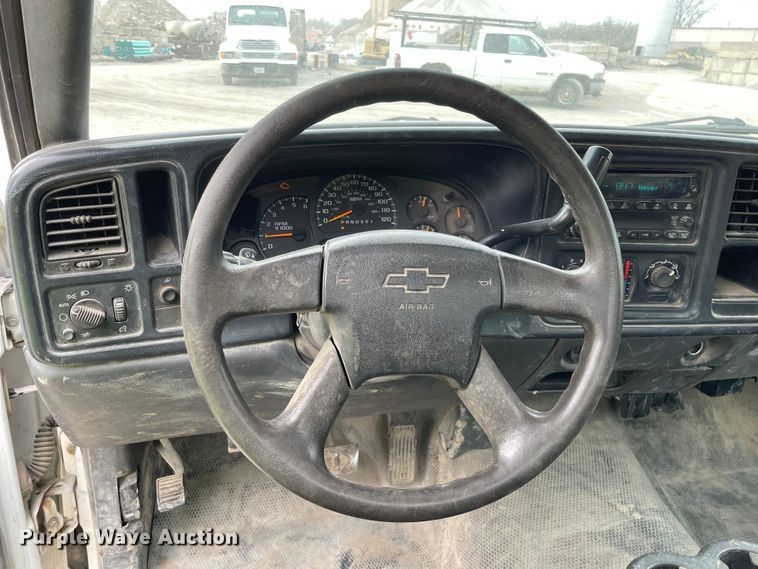 image for item OG9855 2006 Chevrolet Silverado 1500  pickup truck