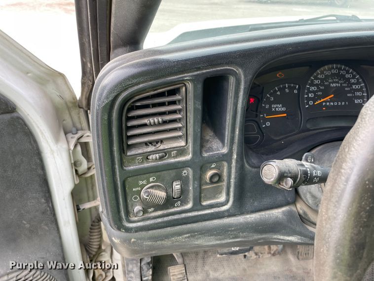 image for item OG9855 2006 Chevrolet Silverado 1500  pickup truck