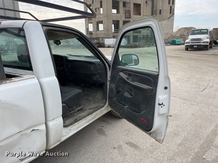 image for item OG9855 2006 Chevrolet Silverado 1500  pickup truck