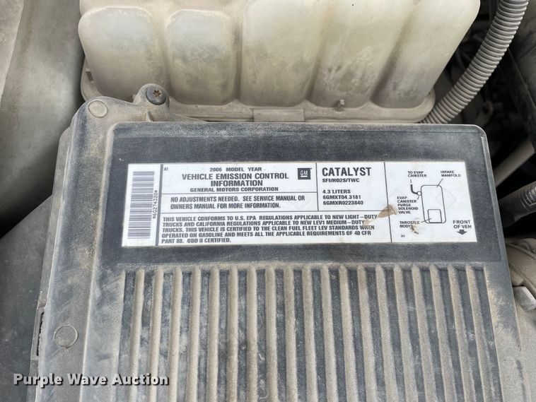 image for item OG9855 2006 Chevrolet Silverado 1500  pickup truck