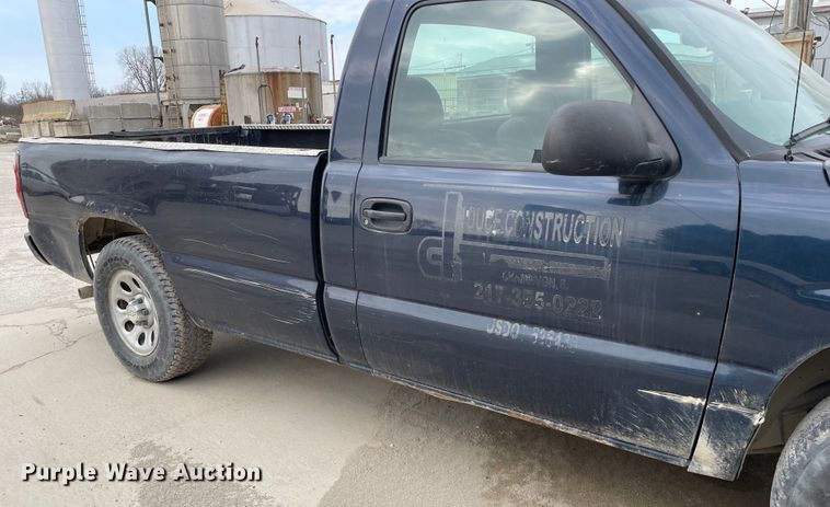 image for item OG9856 2006 Chevrolet Silverado 1500  pickup truck