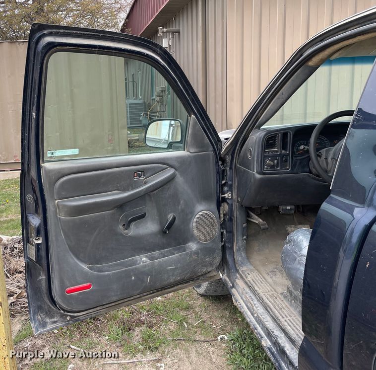 image for item OG9856 2006 Chevrolet Silverado 1500  pickup truck