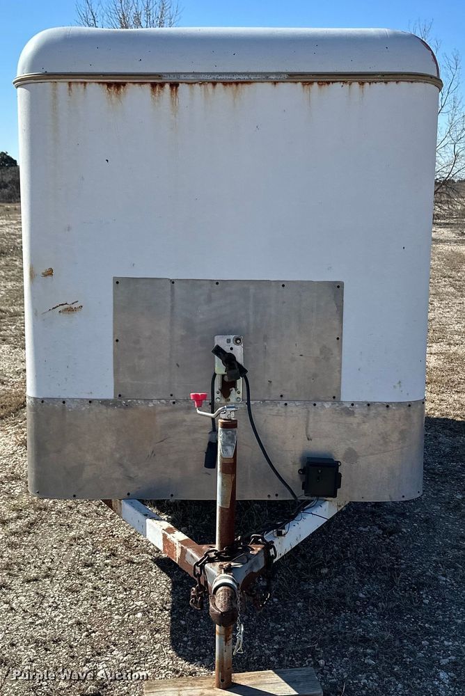 image for item OI9291 1997 W-W enclosed cargo trailer