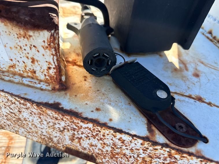 image for item OI9292 CM livestock trailer