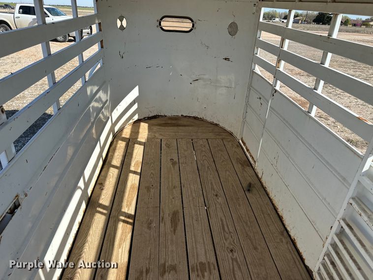 image for item OI9292 CM livestock trailer