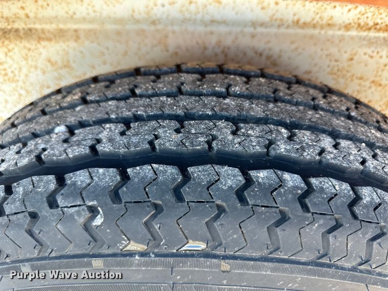 image for item OI9292 CM livestock trailer