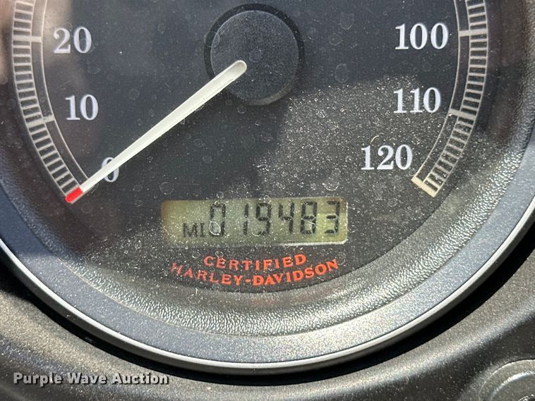 image for item OI9296 2005 Harley Davidson FLHTCI motorcycle