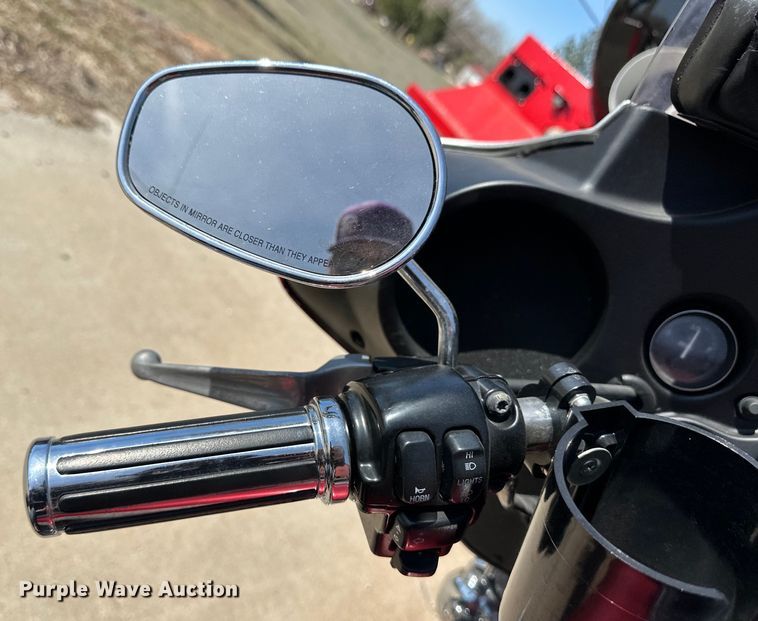 image for item OI9296 2005 Harley Davidson FLHTCI motorcycle