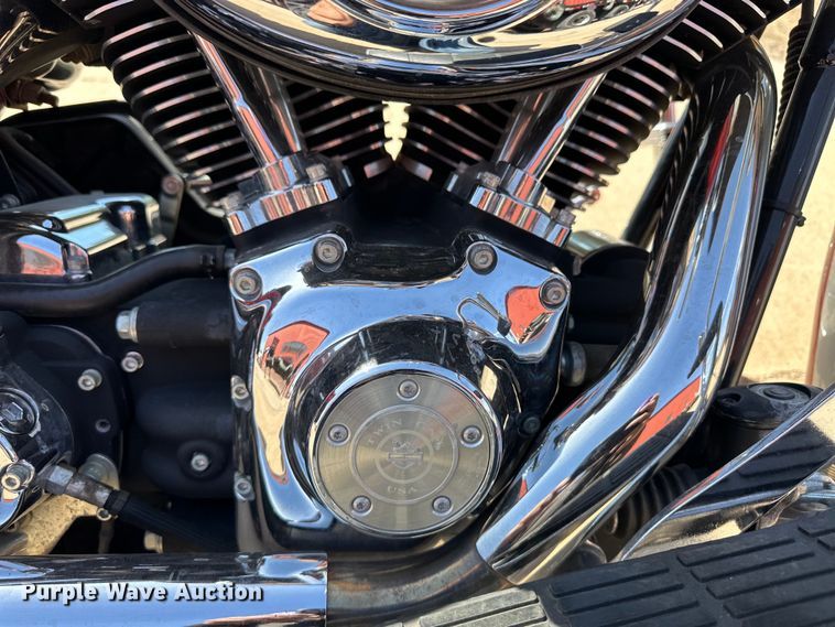 image for item OI9296 2005 Harley Davidson FLHTCI motorcycle