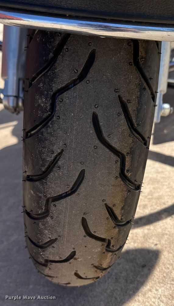 image for item OI9296 2005 Harley Davidson FLHTCI motorcycle