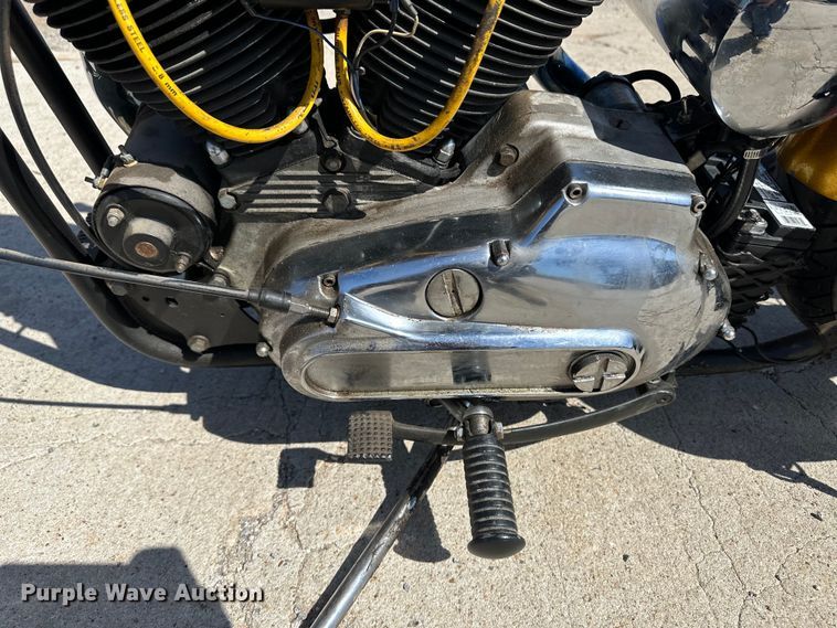 image for item OI9297 1972 Harley Davidson motorcycle