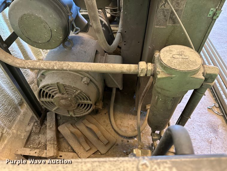 image for item OI9329 Sullair LS16-60H air compressor