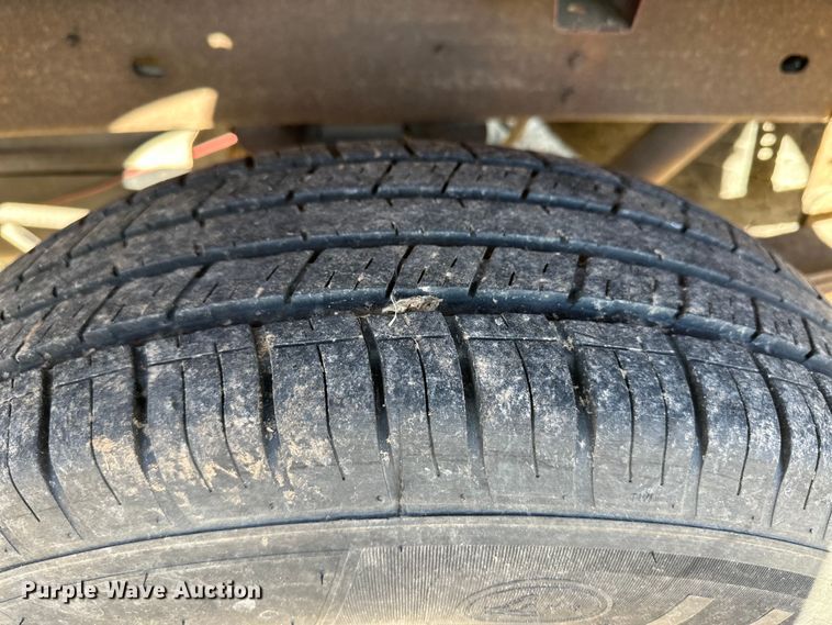 image for item OI9334 1989 Chevrolet K1500 pickup truck