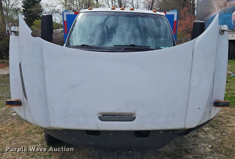 image for item OK9828 2008 Chevrolet  C4500 flatbed truck