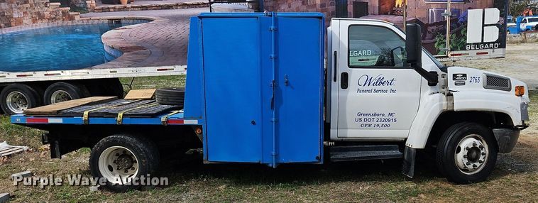 image for item OK9828 2008 Chevrolet  C4500 flatbed truck