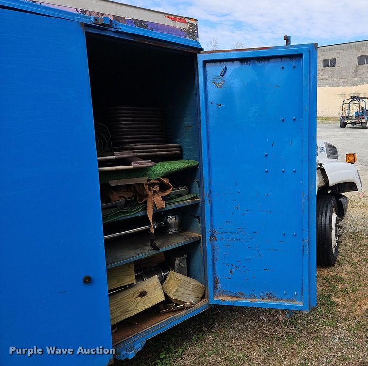 image for item OK9828 2008 Chevrolet  C4500 flatbed truck