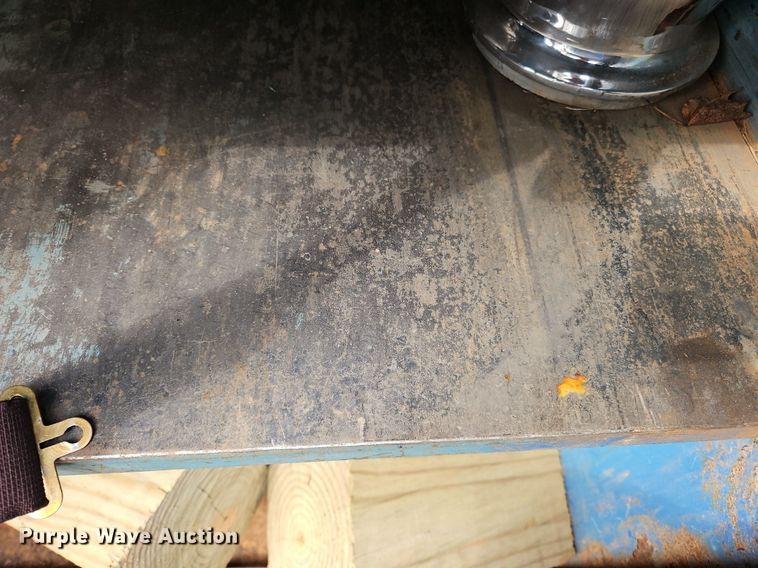 image for item OK9828 2008 Chevrolet  C4500 flatbed truck