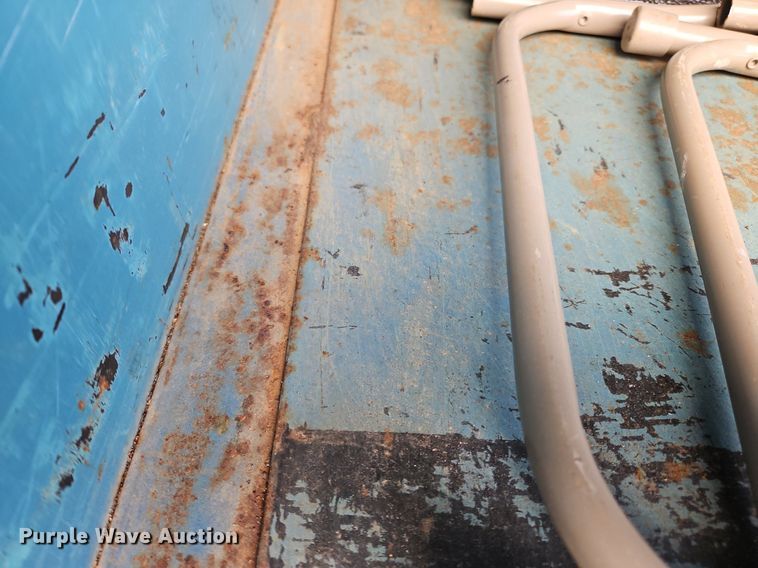 image for item OK9828 2008 Chevrolet  C4500 flatbed truck