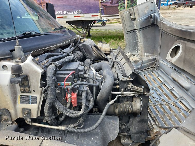 image for item OK9828 2008 Chevrolet  C4500 flatbed truck