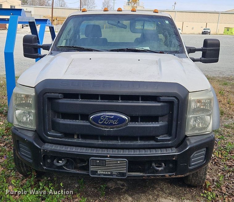 image for item OK9830 2011 Ford F550 Super Duty XL truck cab and chassis