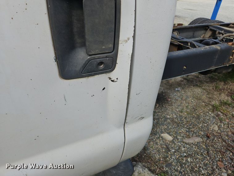 image for item OK9830 2011 Ford F550 Super Duty XL truck cab and chassis