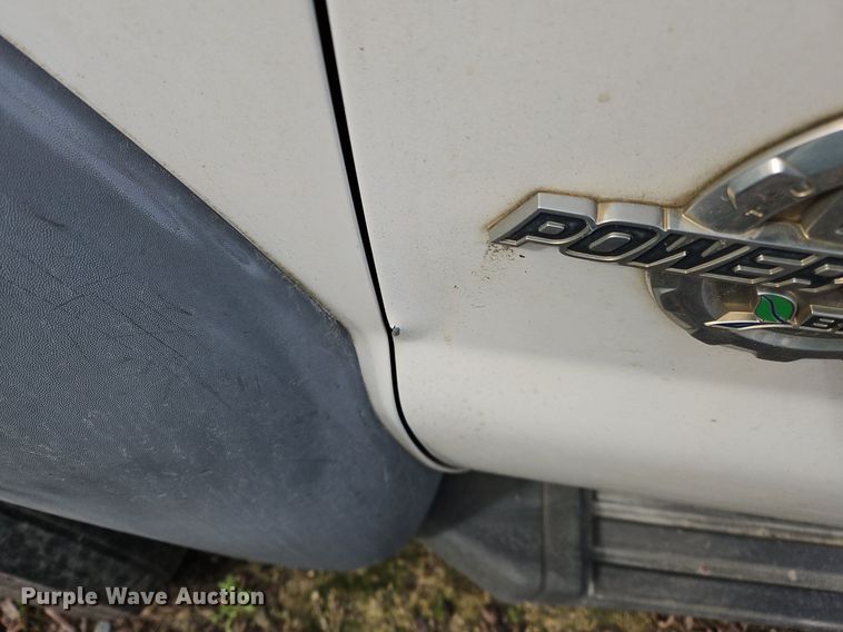 image for item OK9830 2011 Ford F550 Super Duty XL truck cab and chassis