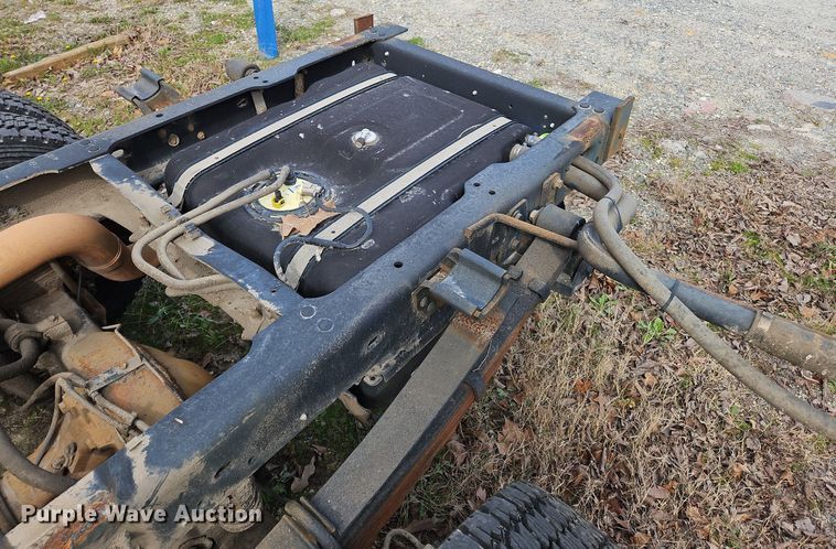 image for item OK9830 2011 Ford F550 Super Duty XL truck cab and chassis