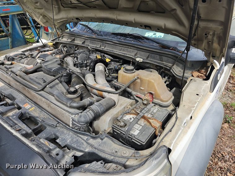 image for item OK9830 2011 Ford F550 Super Duty XL truck cab and chassis