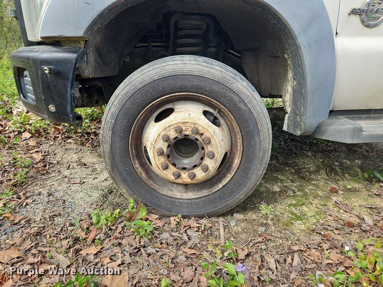 image for item OK9830 2011 Ford F550 Super Duty XL truck cab and chassis