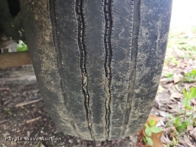 image for item OK9830 2011 Ford F550 Super Duty XL truck cab and chassis