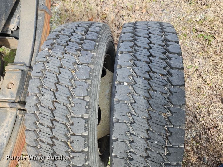 image for item OK9830 2011 Ford F550 Super Duty XL truck cab and chassis