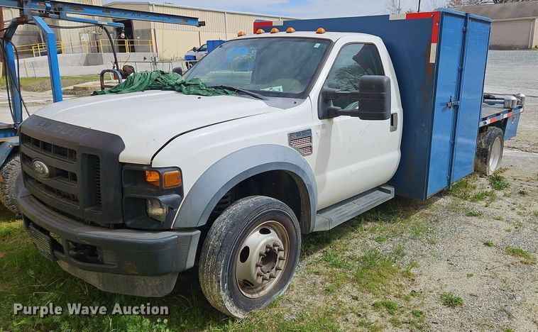 image for item OK9832 2010 Ford F550 Super Duty XL flatbed truck