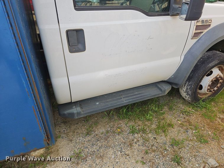 image for item OK9832 2010 Ford F550 Super Duty XL flatbed truck