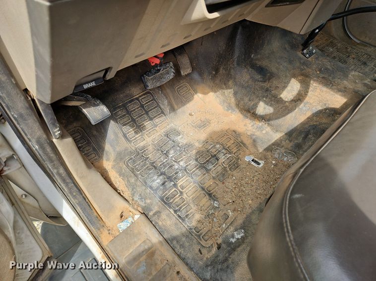 image for item OK9832 2010 Ford F550 Super Duty XL flatbed truck