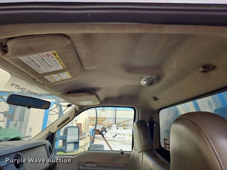 image for item OK9832 2010 Ford F550 Super Duty XL flatbed truck