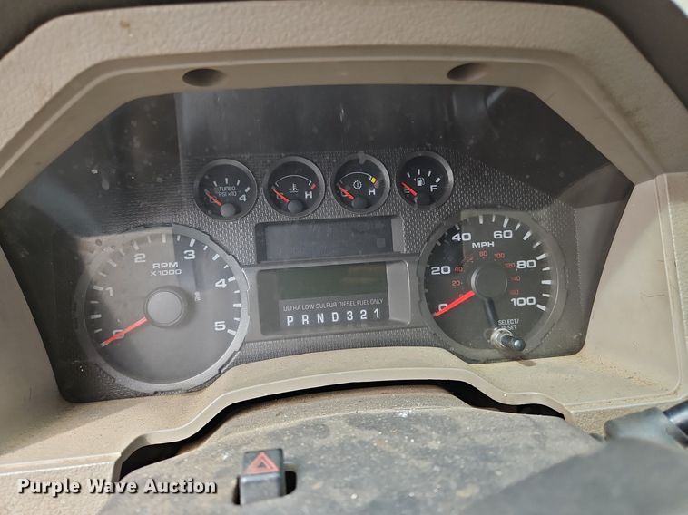 image for item OK9832 2010 Ford F550 Super Duty XL flatbed truck