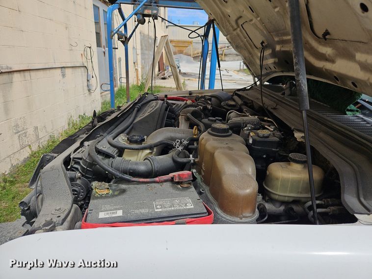 image for item OK9832 2010 Ford F550 Super Duty XL flatbed truck