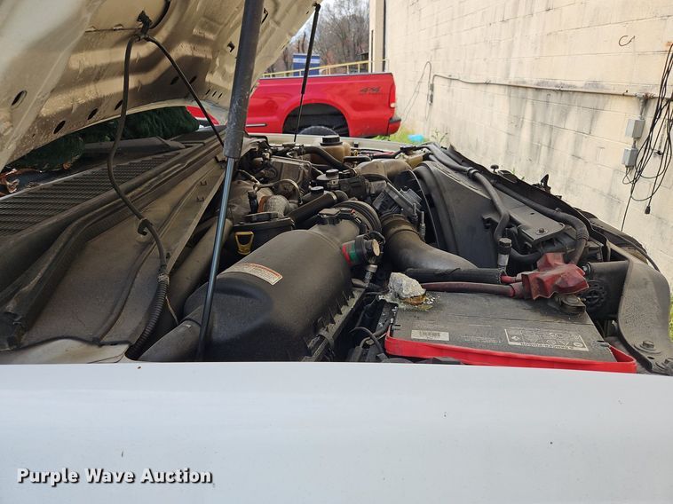 image for item OK9832 2010 Ford F550 Super Duty XL flatbed truck