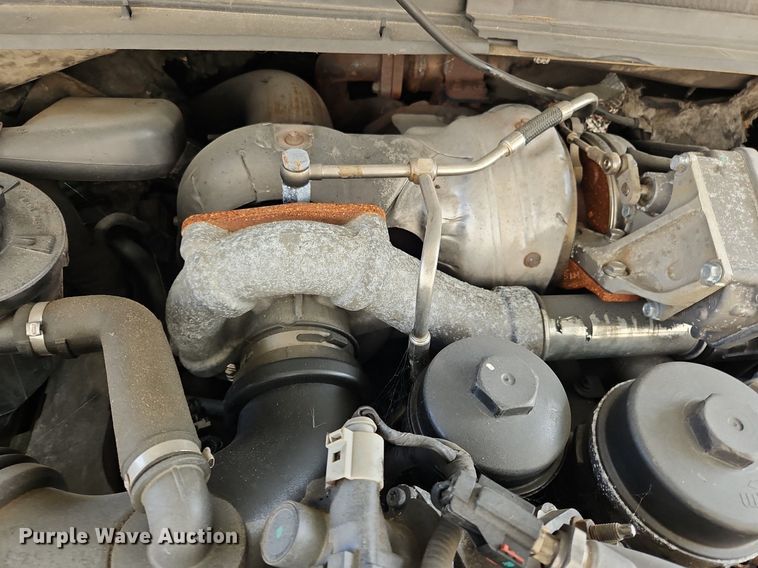 image for item OK9832 2010 Ford F550 Super Duty XL flatbed truck