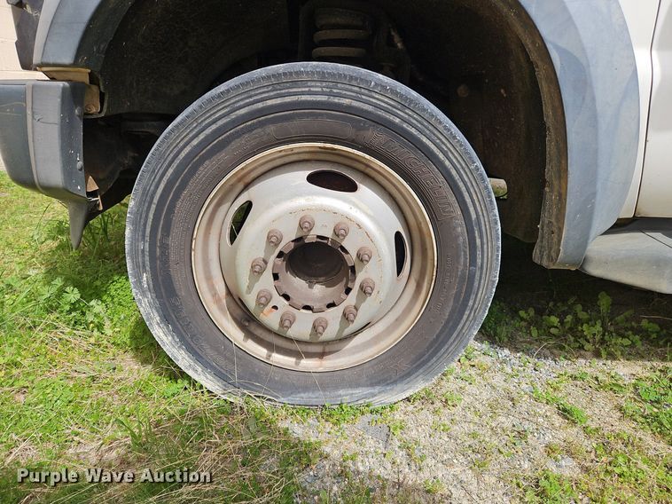 image for item OK9832 2010 Ford F550 Super Duty XL flatbed truck