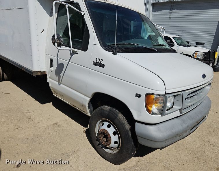 image for item OK9833 1998 Ford  E450 Super Duty sewer inspection truck