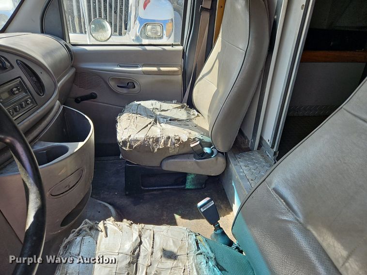 image for item OK9833 1998 Ford  E450 Super Duty sewer inspection truck