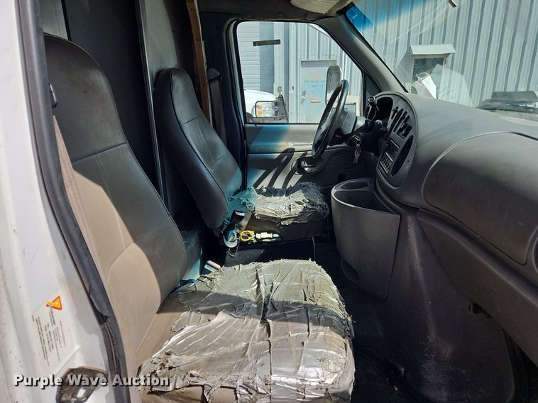 image for item OK9833 1998 Ford  E450 Super Duty sewer inspection truck