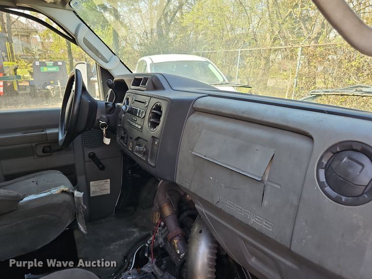 image for item OK9836 2010 Ford  E450 Super Duty sewer inspection truck