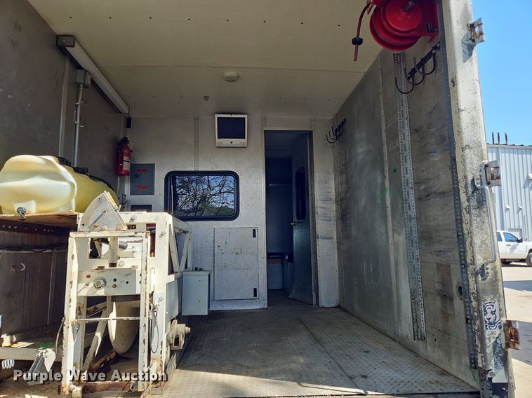 image for item OK9837 2003 Ford E450 Super Duty sewer inspection truck