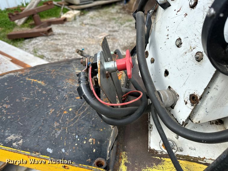 image for item OM9274 Auto Crane  3203 crane