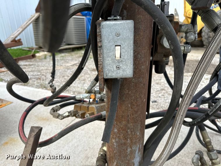 image for item OM9274 Auto Crane  3203 crane