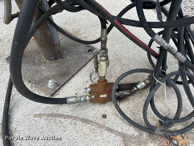 image for item OM9274 Auto Crane  3203 crane