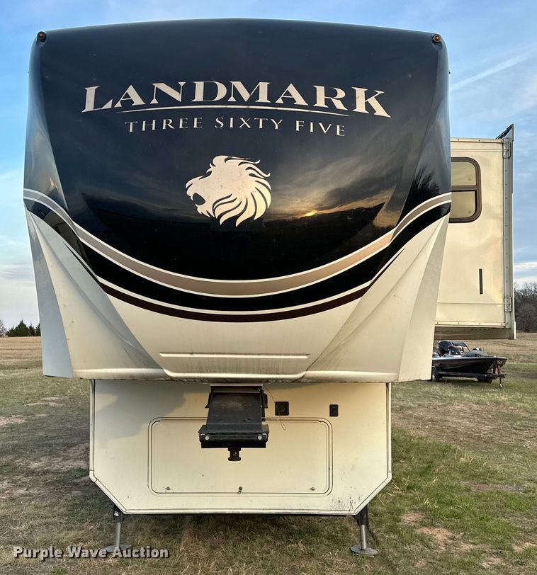 image for item OM9327 2015 Heartland  Ashland Landmark camper