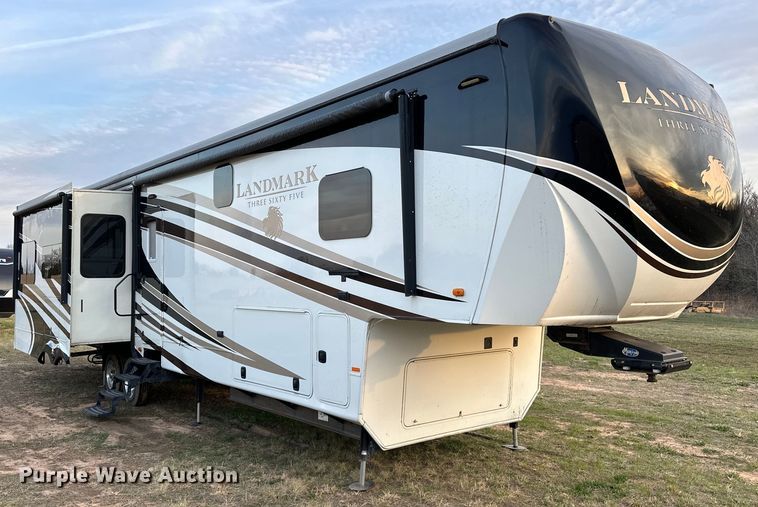 image for item OM9327 2015 Heartland  Ashland Landmark camper